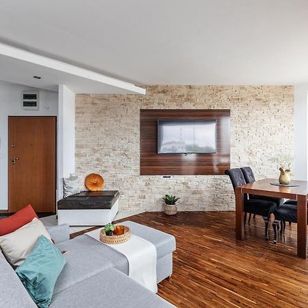 Апартаменты Superapart Konstancinska 2 Варшава Экстерьер фото