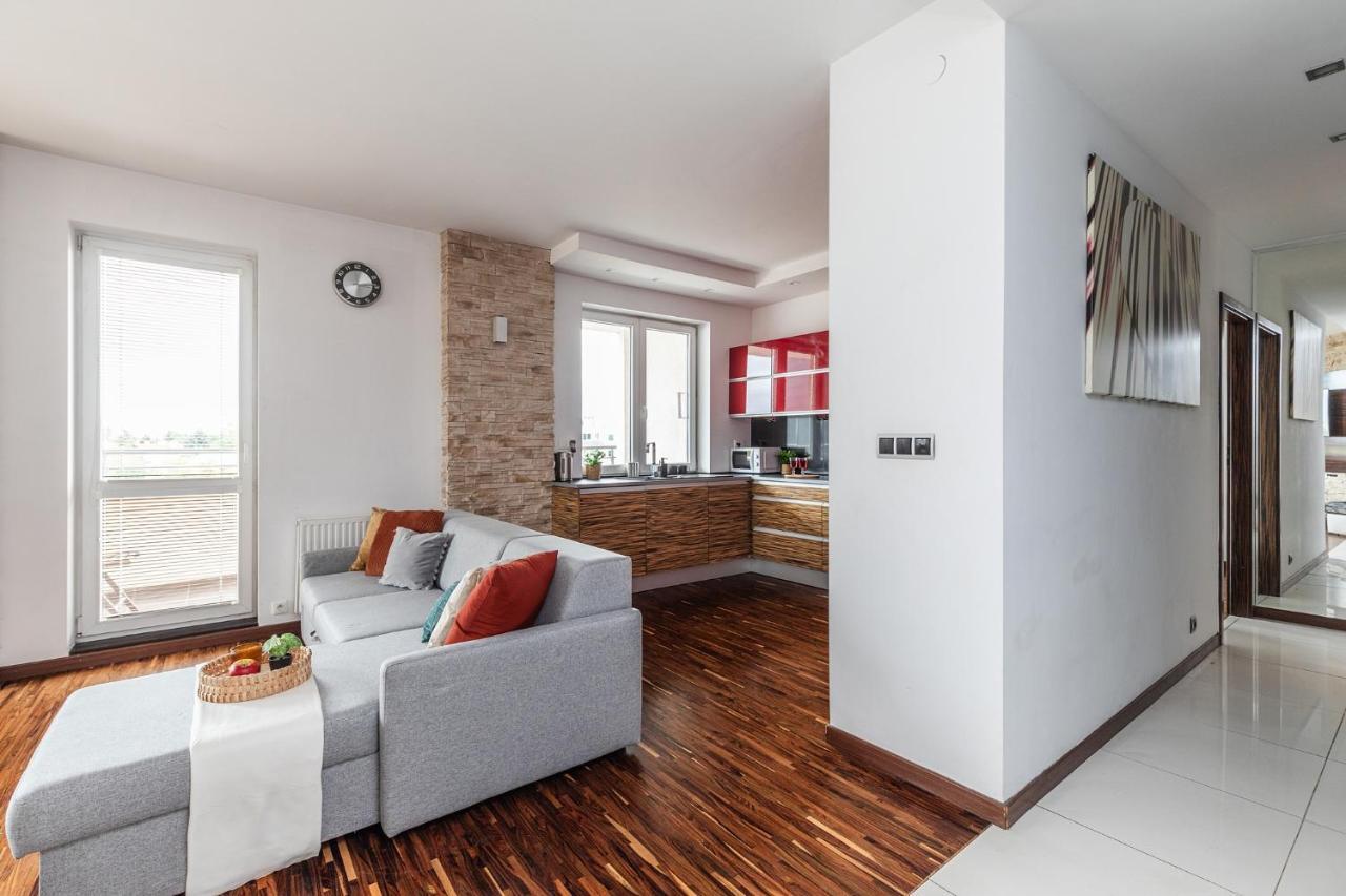 Апартаменты Superapart Konstancinska 2 Варшава Экстерьер фото